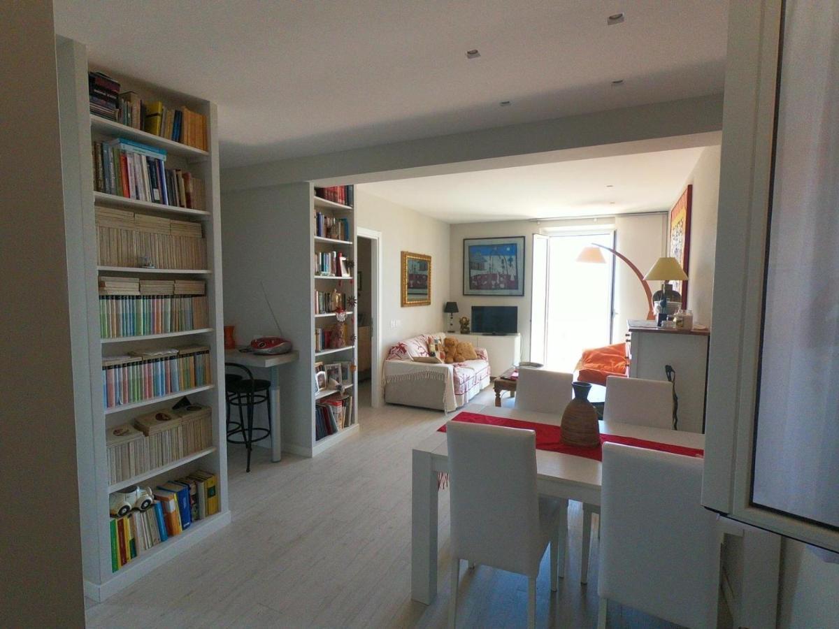 Rosso Tramonto Luxury-White- Ladispoli, Lungomare Regina Elena 58 Βίλα Εξωτερικό φωτογραφία
