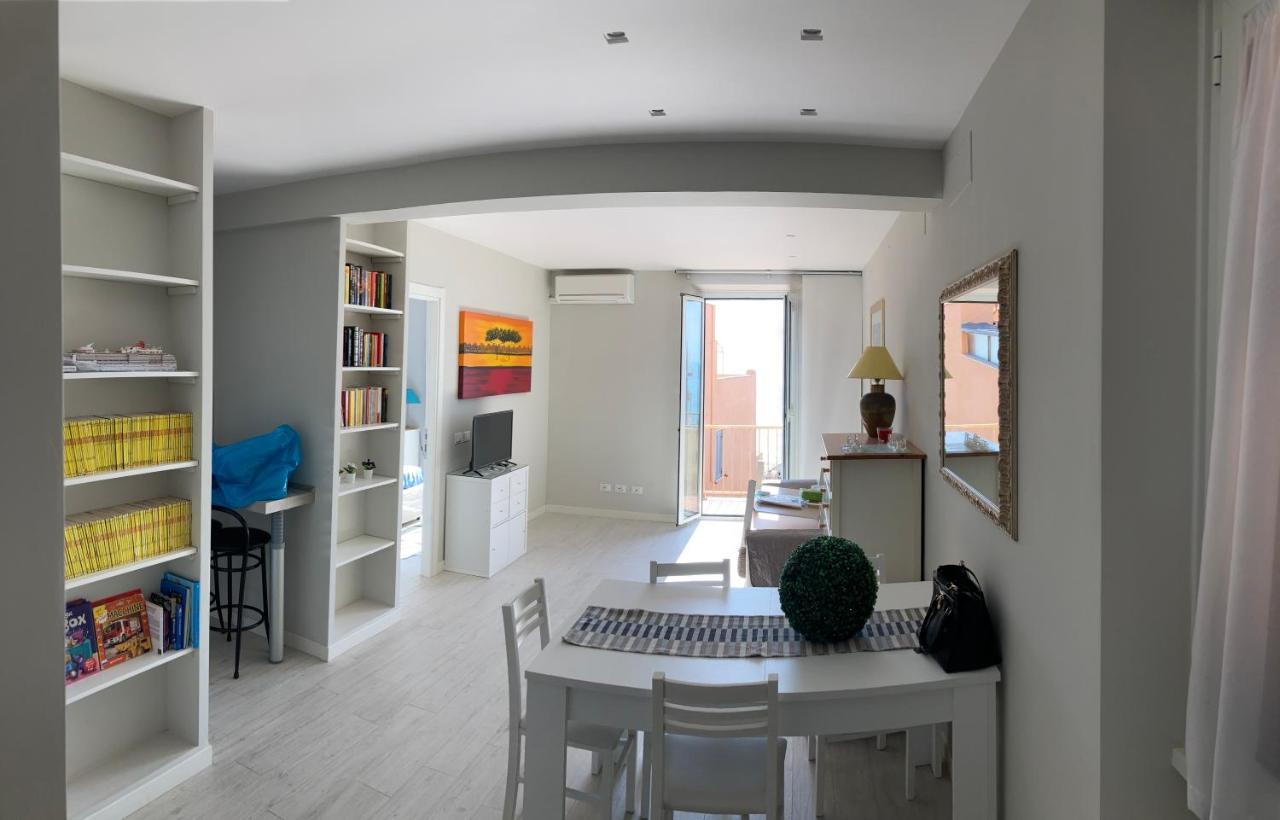 Rosso Tramonto Luxury-White- Ladispoli, Lungomare Regina Elena 58 Βίλα Εξωτερικό φωτογραφία