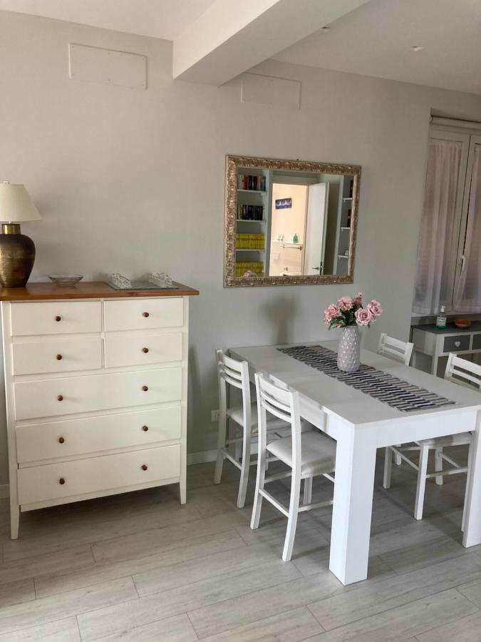Rosso Tramonto Luxury-White- Ladispoli, Lungomare Regina Elena 58 Βίλα Εξωτερικό φωτογραφία